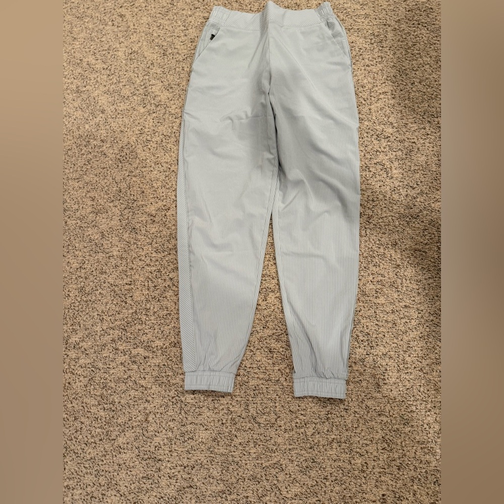 ATHLETA Women’s Brooklyn Jogger City Stripe Coast Grey Stretch Size 6